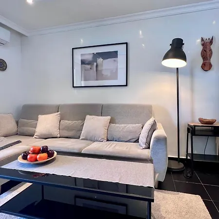 Cool, Modern And Snug 3Br Apartment Peachy Stays Malaga Exterior photo