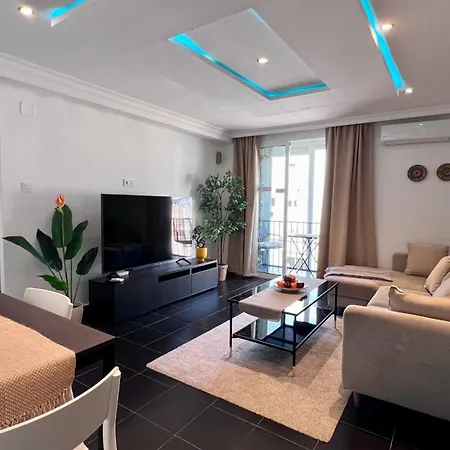 Cool, Modern And Snug 3Br Apartment Peachy Stays Malaga Exterior photo